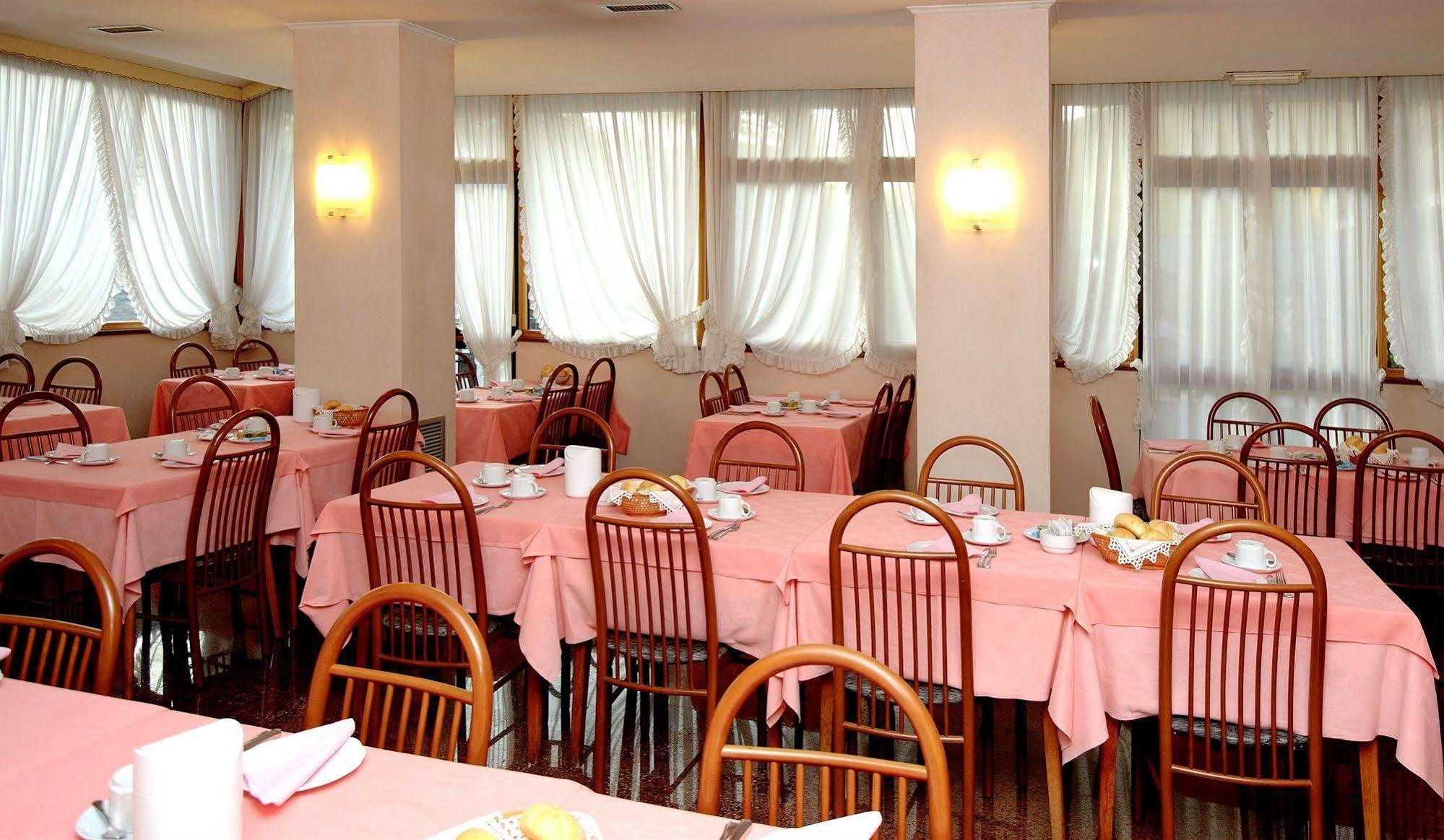 Hotel&wellness Fra I Pini 3*